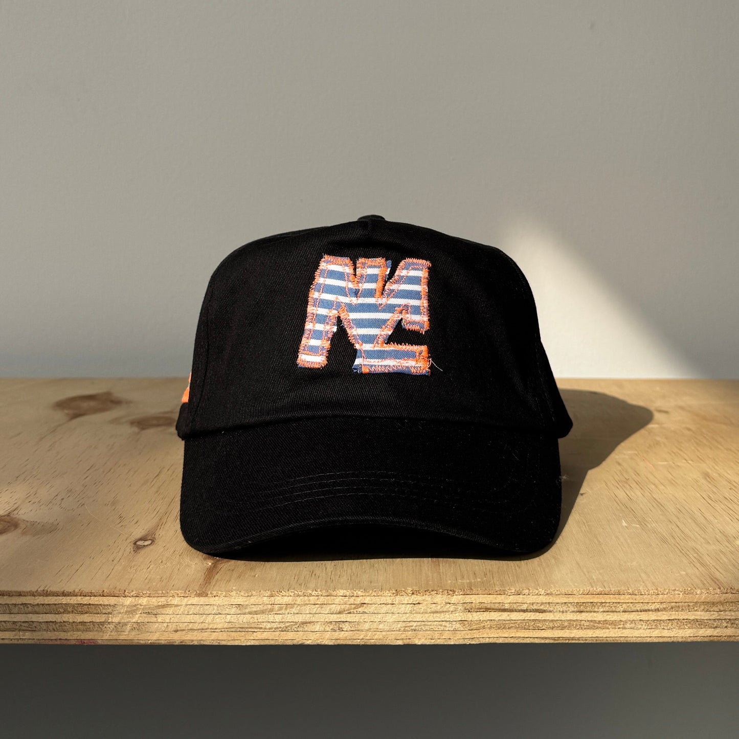 Le Machiniste Hat Round 2