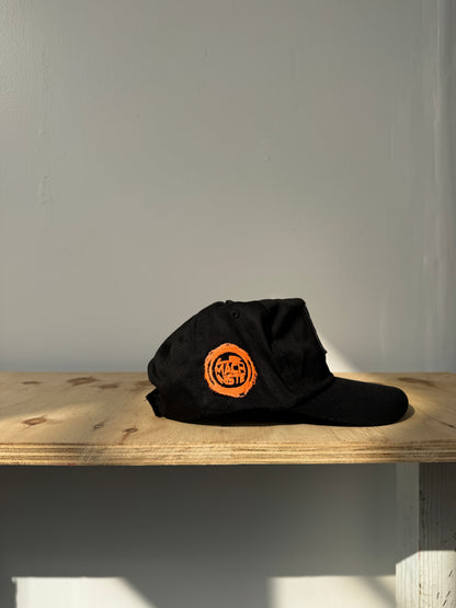 Le Machiniste Hat Round 2